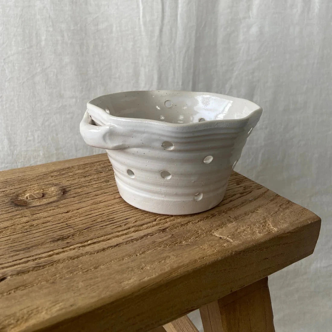 Magnolia Lane Rustic White Berry Bowl Handled