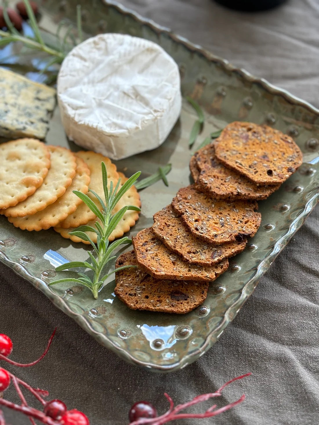 Magnolia Lane - Green Beaded Ruffle Edge Platter - large