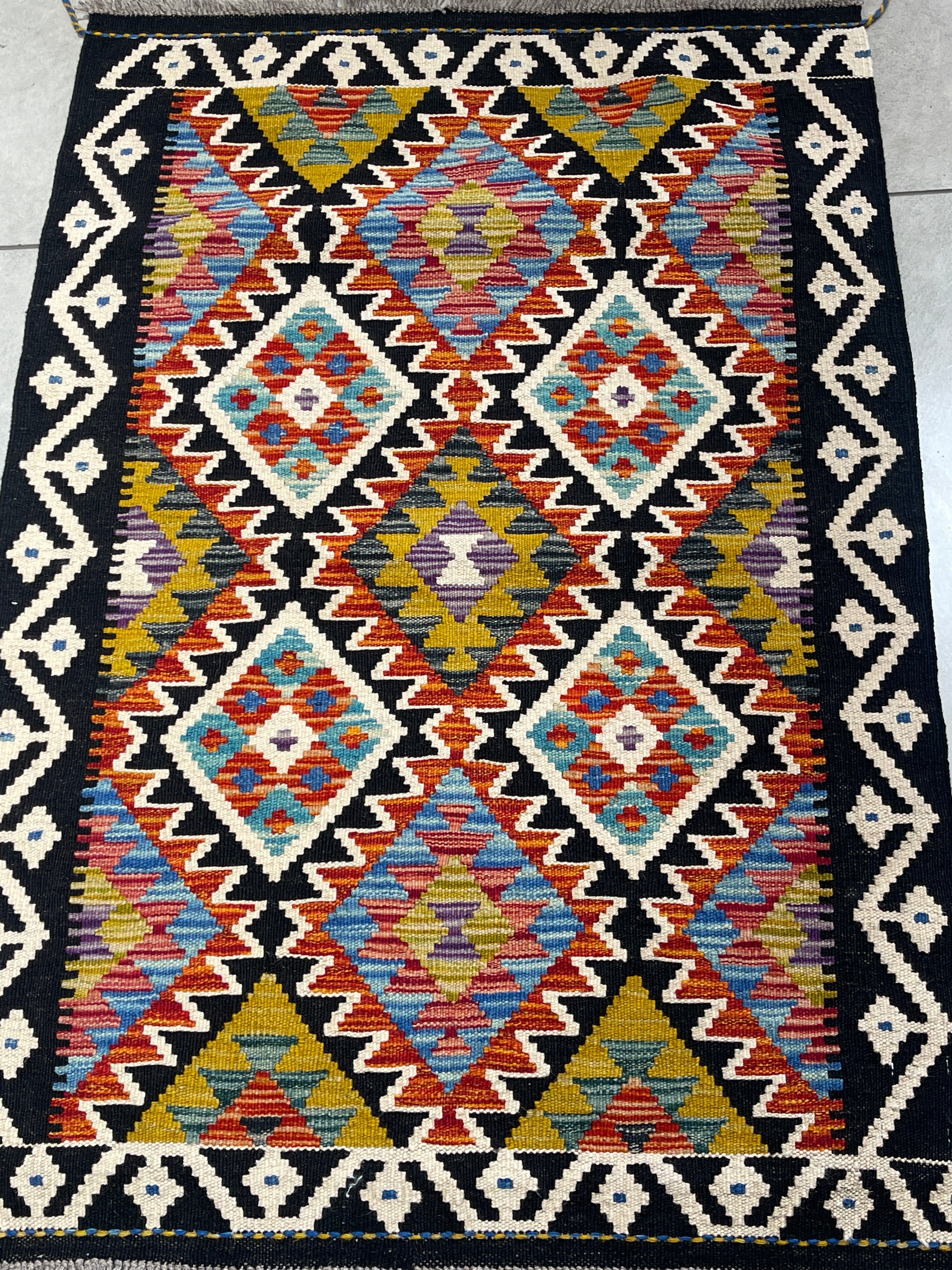 Vintage Handwoven Rug 125x85cm - piece 556