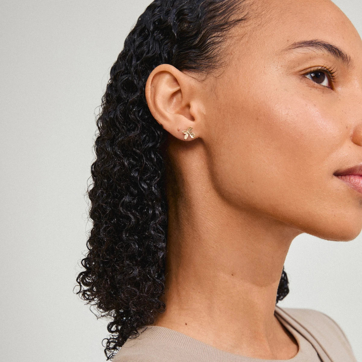 Aglaia earrings gold-plated