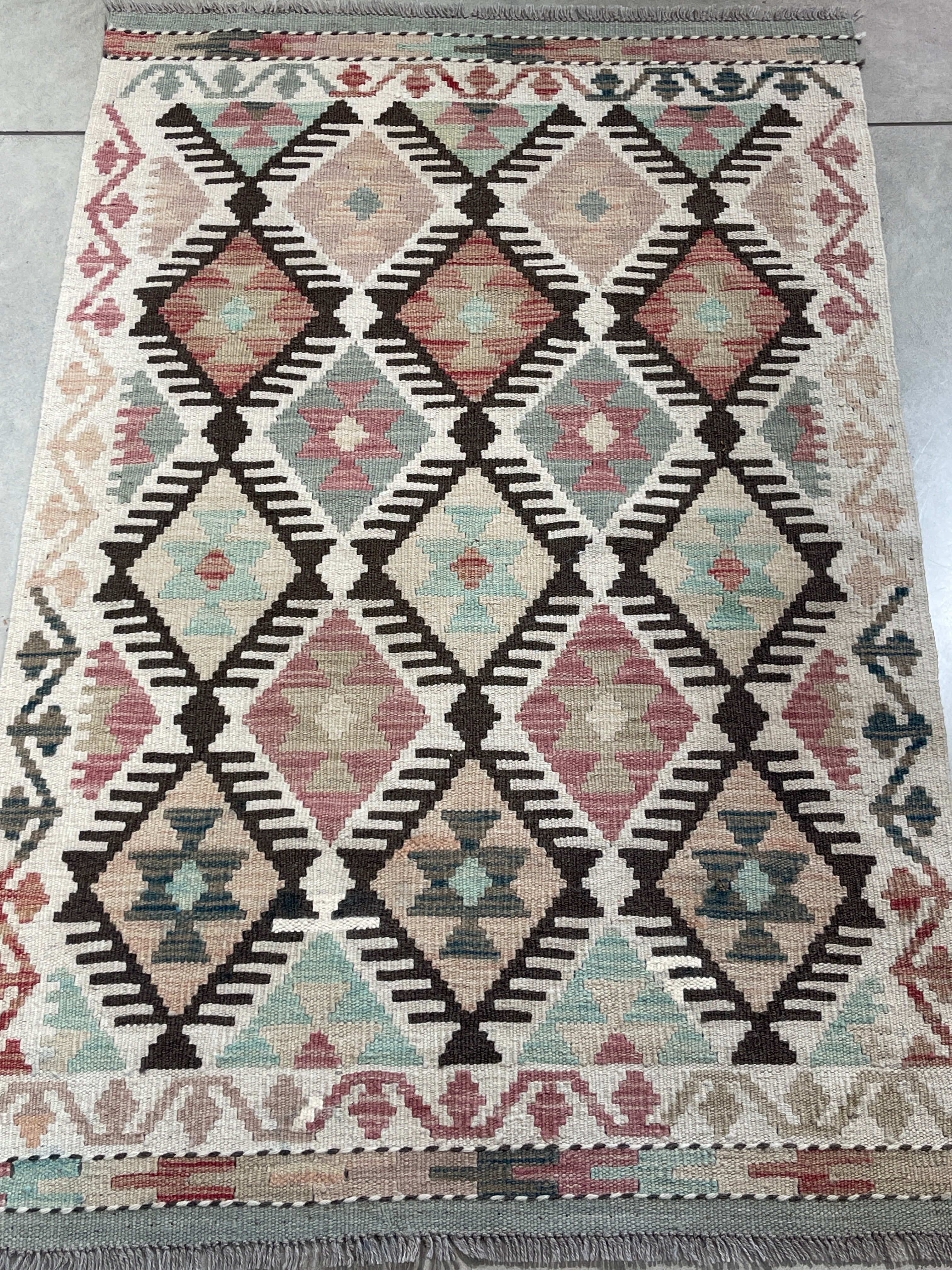 Vintage Handwoven Rug 132x86cm - piece 1115
