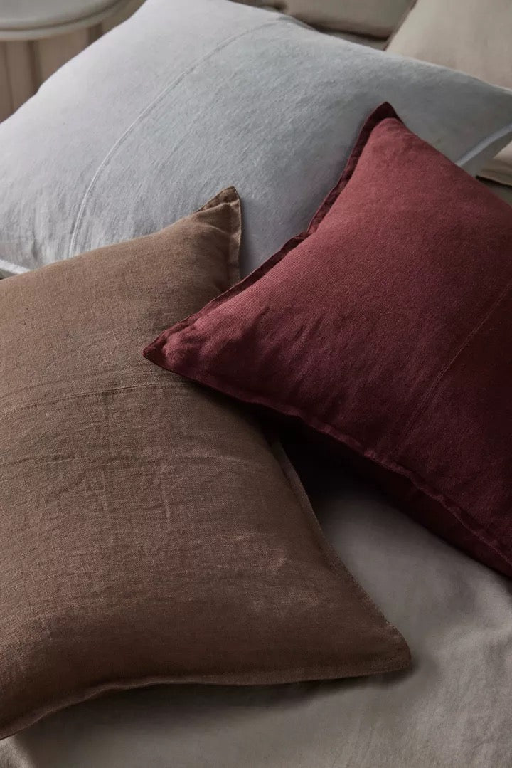 Como Cushion - Garnet