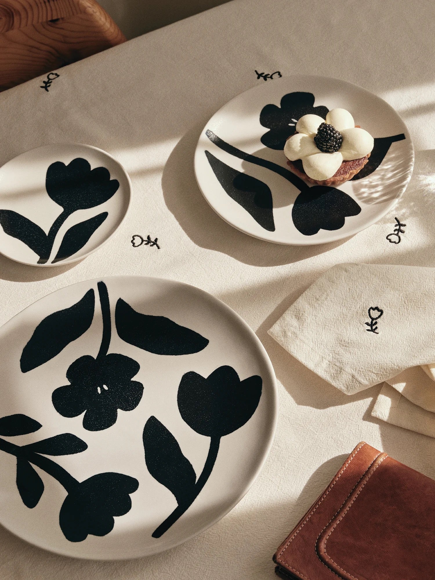 Broste Flora Dinner/Serving Plate