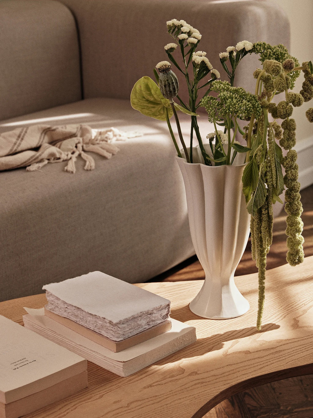 Broste Heli Vase Large - Cream