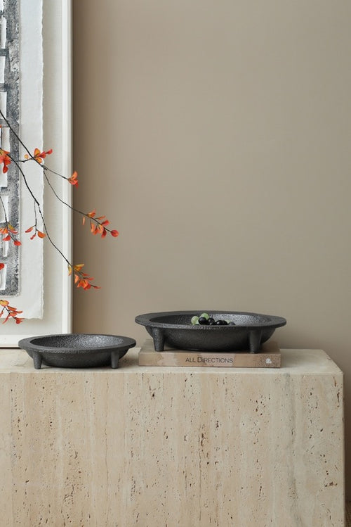 Friars Tripod Plate - Small Cement