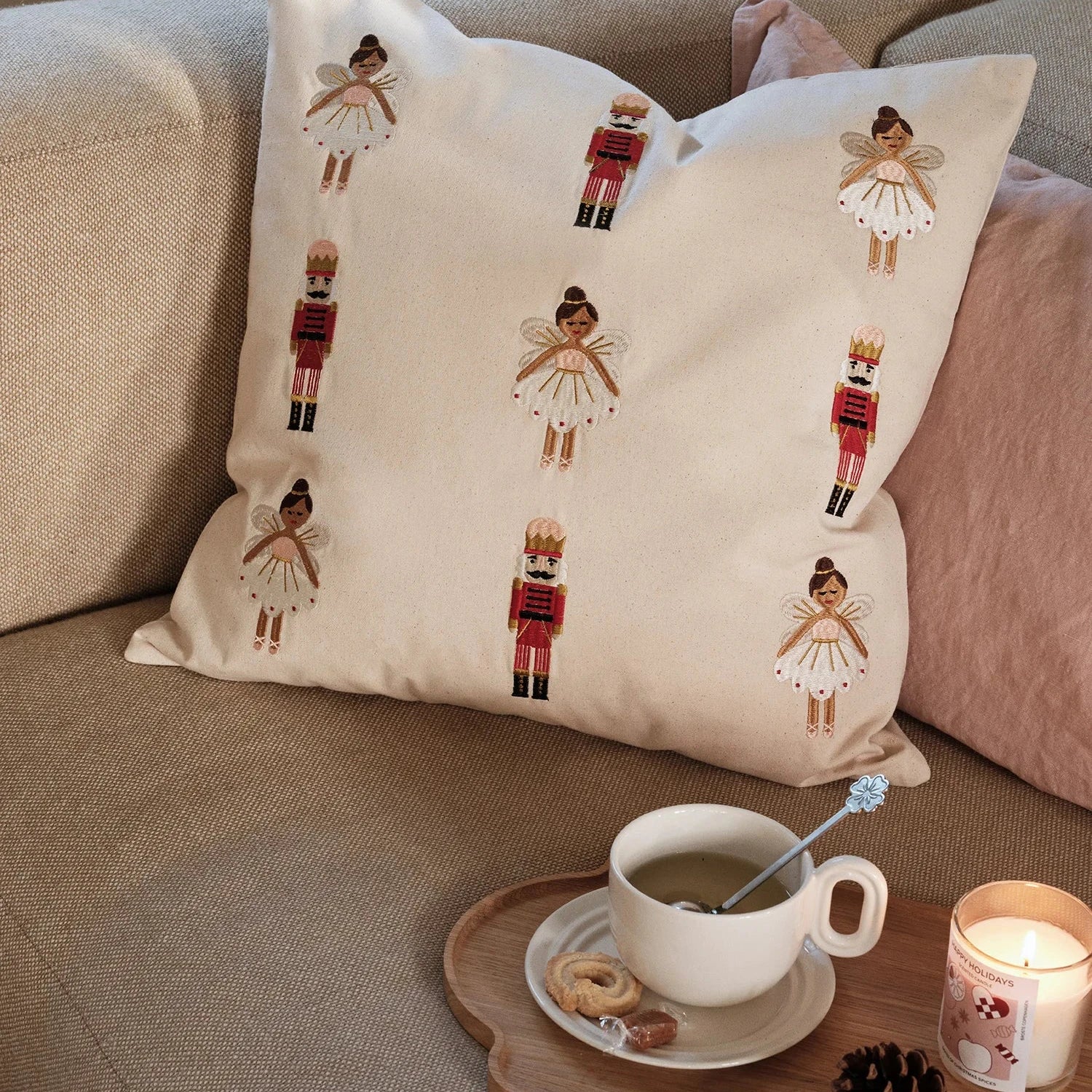 BROSTE Cushion Fairy Tale - Red/Off White 50X50cm