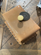 Magnolia Lane Butter Dish - creamy brown