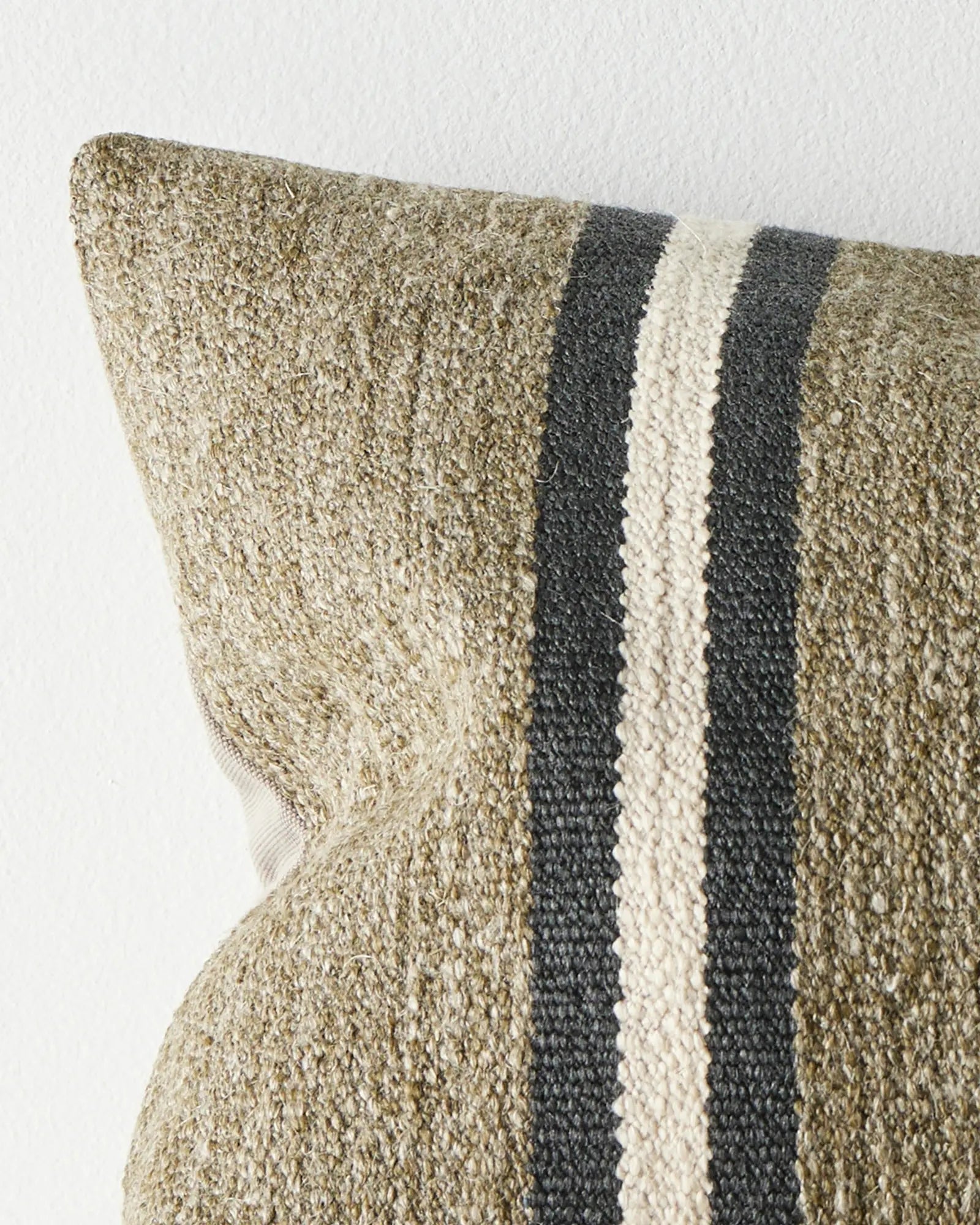 Mila Cushion 40x60cm Forest