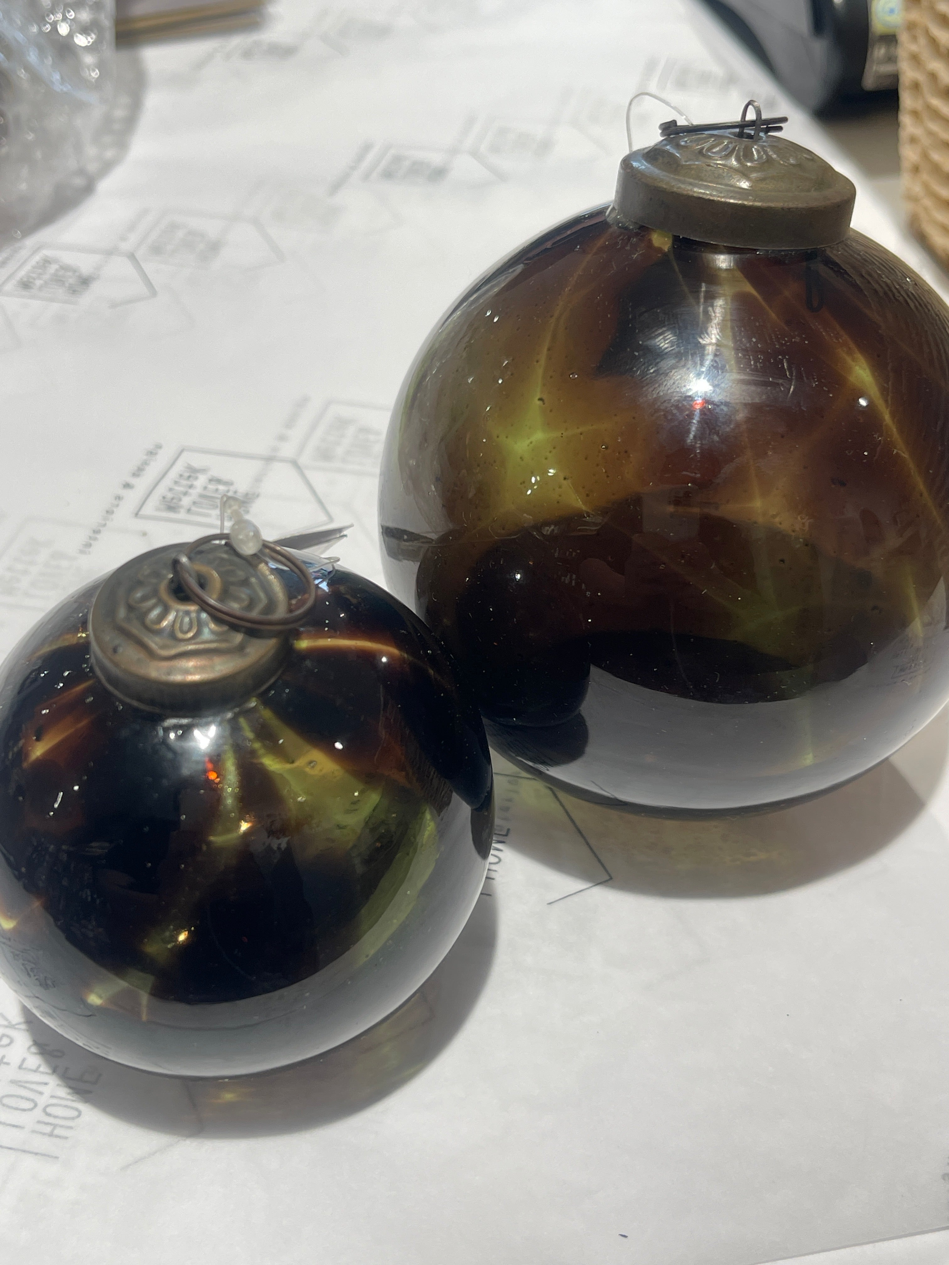 Hanging Glass Ball - Dark Tort - Small