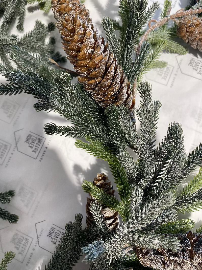 Frosted Alpine Fir Garland w/Cones