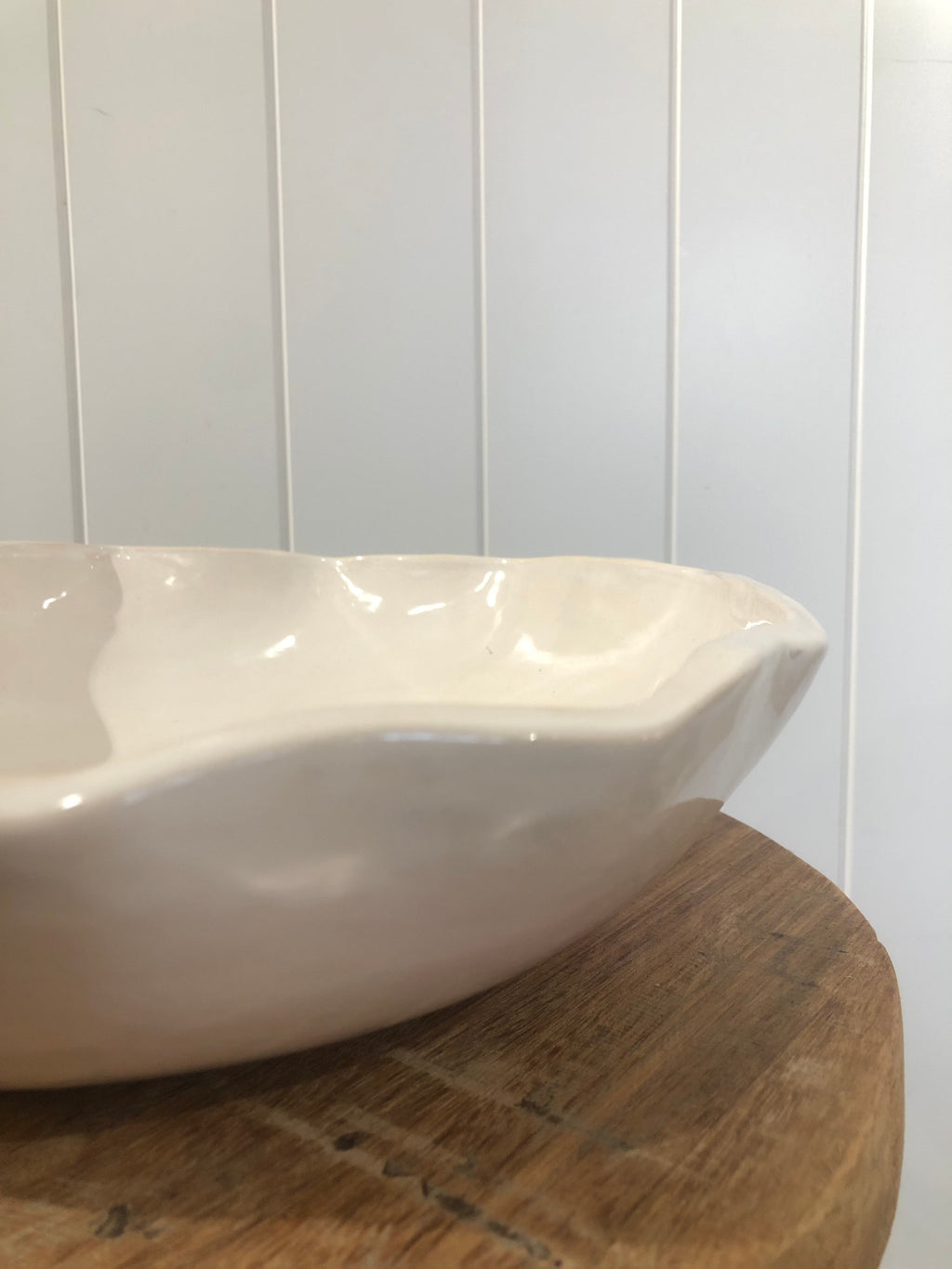 Magnolia Lane White Wave Bowl