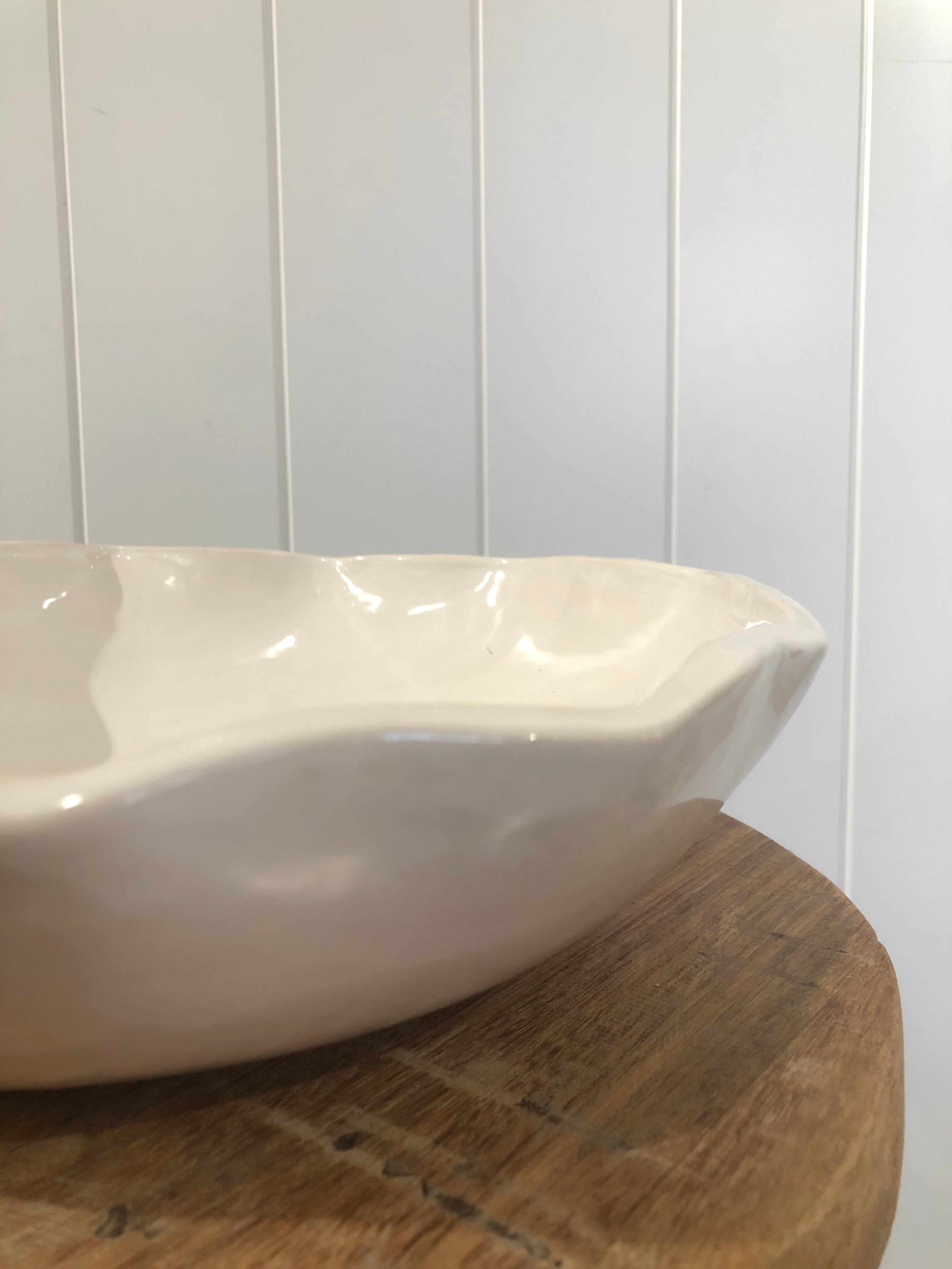 Magnolia Lane White Wave Bowl