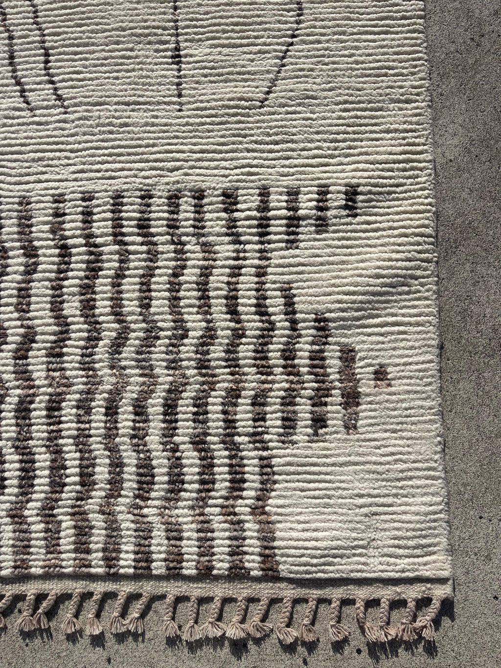 Handknotted Rug Moroccan Style Rug
