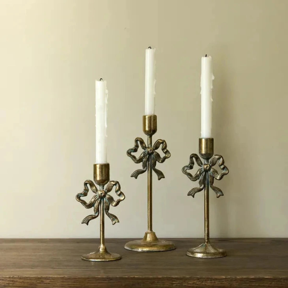 Bow Design Candleholder Small