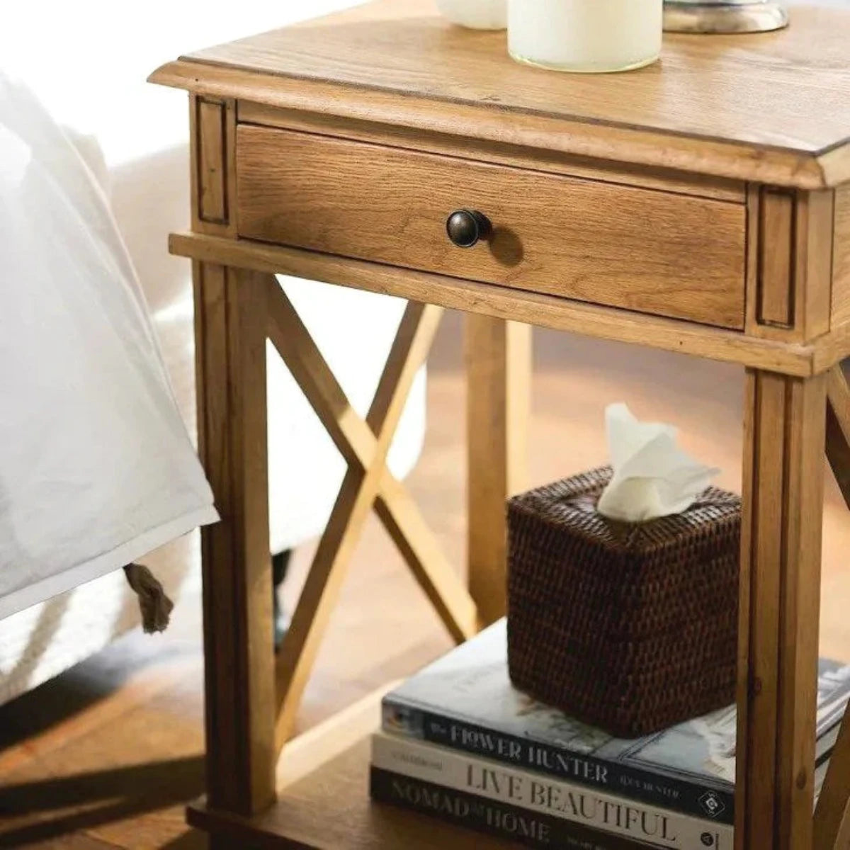 Villa Oak Bedside Table