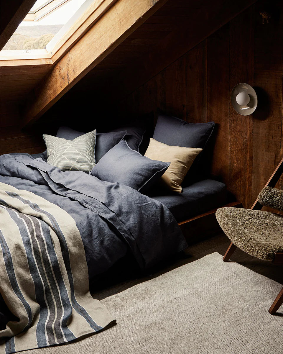ravello fitted sheet - denim