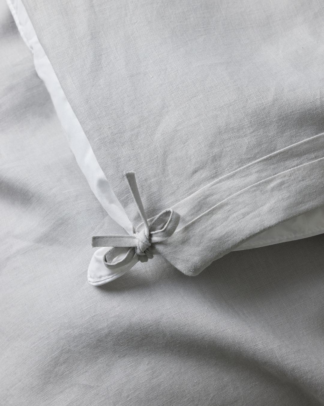 ravello quilt cover - silver