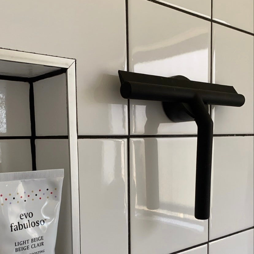 Zone Wiper with Holder