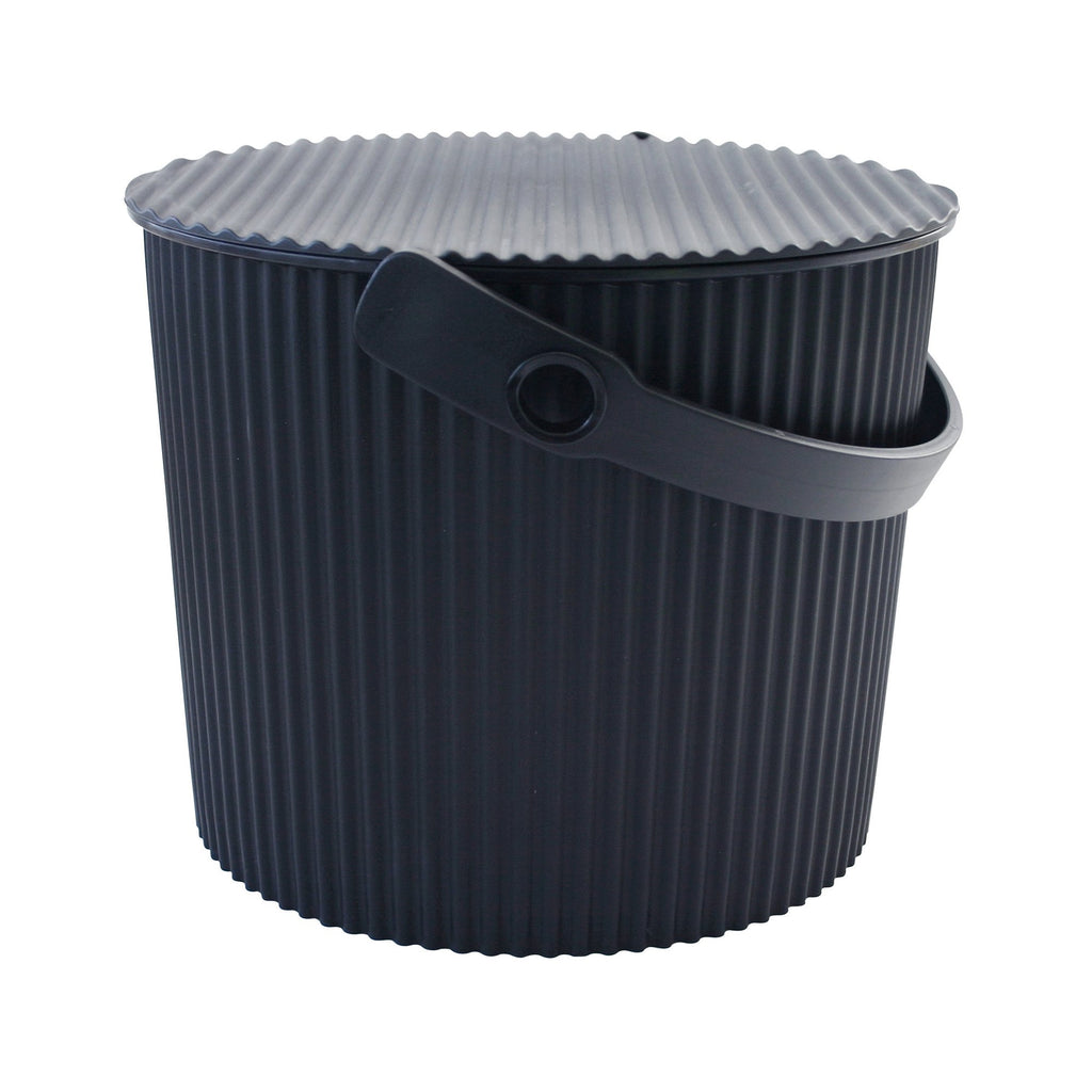 Black Super Bucket